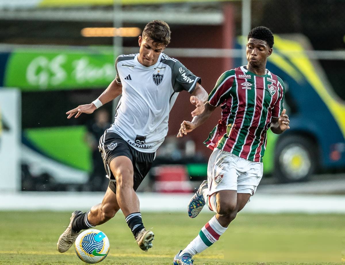 南美洲篮球超级联赛首轮厮杀激烈,一方险胜 南美洲篮球超级联赛首轮厮杀激烈,一方险胜