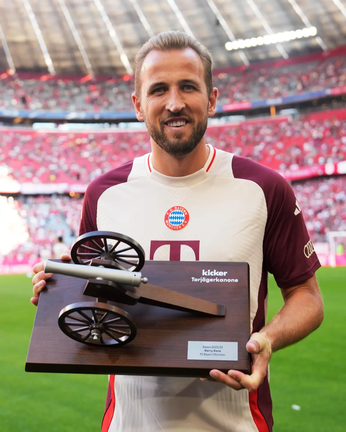 开云体育在线-关于弗赖堡连续多轮不败，战胜强敌取得胜利的信息