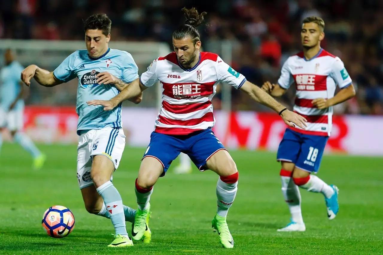 关于格拉纳达客场取得胜利，士气高涨的信息