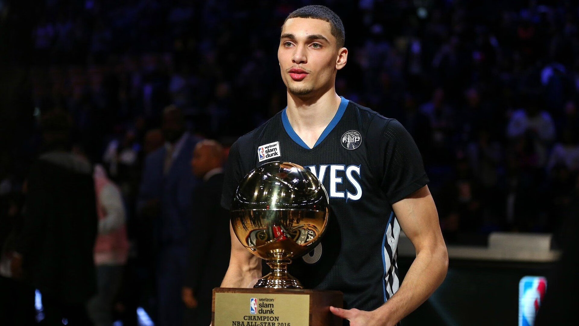 跨界竞技场，从费城到深圳，从NBA到西甲—当76人强势晋级遇上哈利伯顿的德比时刻